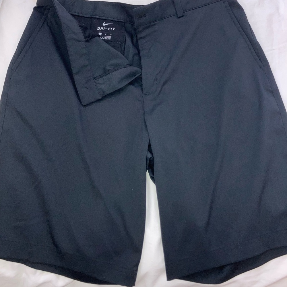 NWOT Black Nike DRI-FIT Men’s Golf Shorts - 34